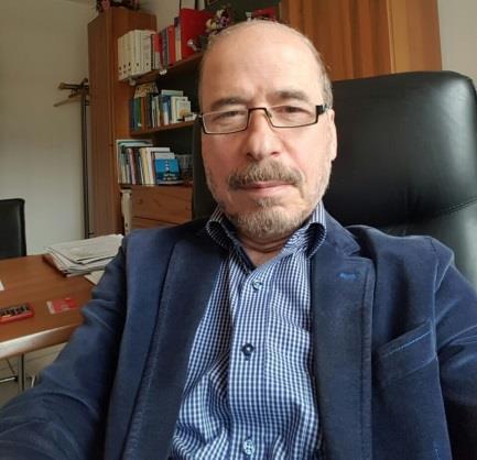 أحمد المراياتي طبيب نفسي والعالج النفسي التحليلي في عيادته الخاصة في مقاطعة شمال الراين ألمانيا نائب