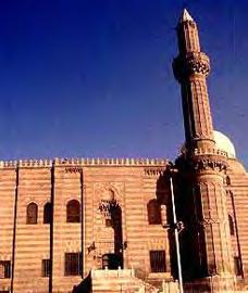 مسجد المحمودية مسجد املحمودية له مدخالن متقابالن أحدهام يف منتصف الوجهة الشاملية