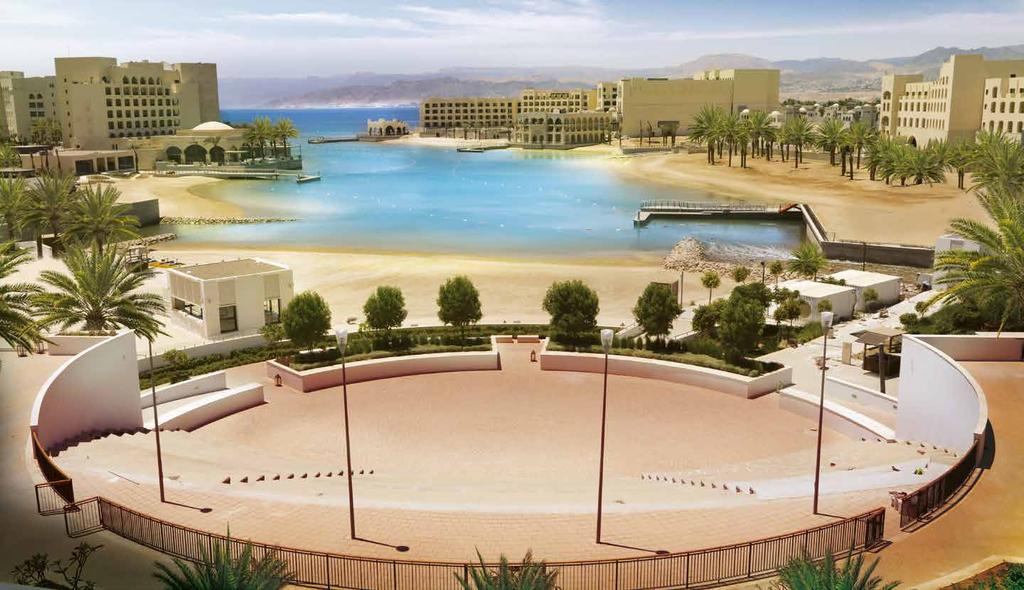 The open-air amphitheatre located within the Beach Club has a seating capacity of 800 people.