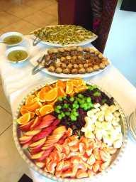 Gerichten, Beilagen und zum Schluss arabische Süßspeisen!