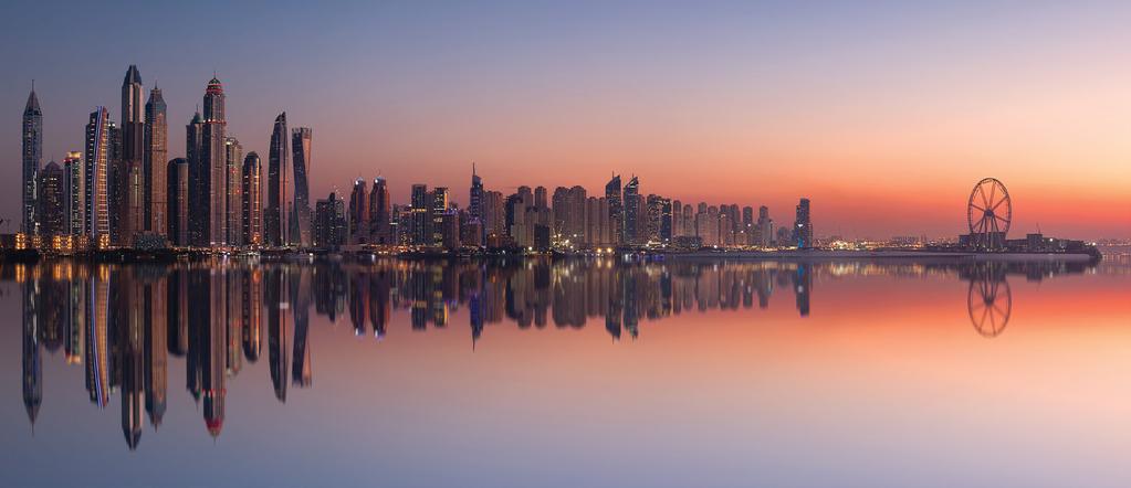 دبي قمة التميز الحضري تقدم دبي مركز التجارة والسياحة والرفاهية المشهور عالميا رؤية للمستقبل حيث حصلت على العديد من المراكز األولى العالمية وحققت باقة من اإلنجازات التي ال مثيل لها بداية من أطول برج