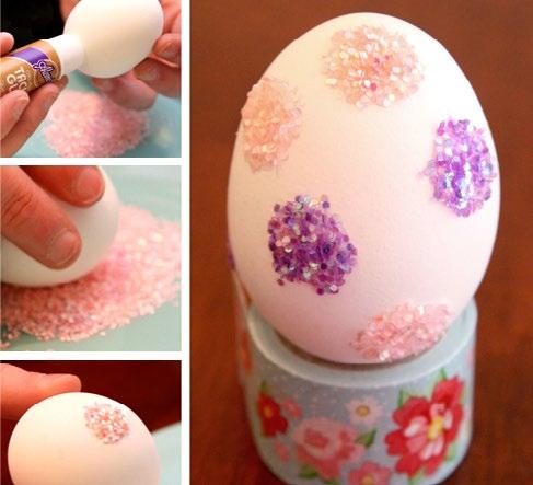 خالص لصق عدة أماكن فى البيضة ثم وضعها فى مادة المعة كالرتتر أو كسر المع أو خرز صغري