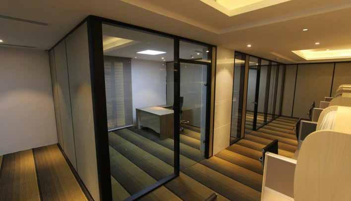 The inner design of a work place has huge influence on the comfort of the workers, besides the safety it provides during their daily work tasks.
