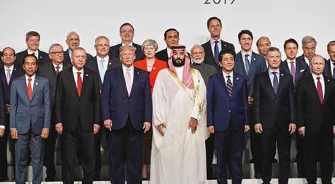 قمة )العشرين( تدعو لمناخ تجاري حر والسعودية تحتضن القمة المقبلة حذر قادة مجموعة العشرين في قمتهم في اليابان من تنامي المخاطر التي تحدق باالقتصاد العالمي ولكن احجموا عن إدانة الحماية التجارية