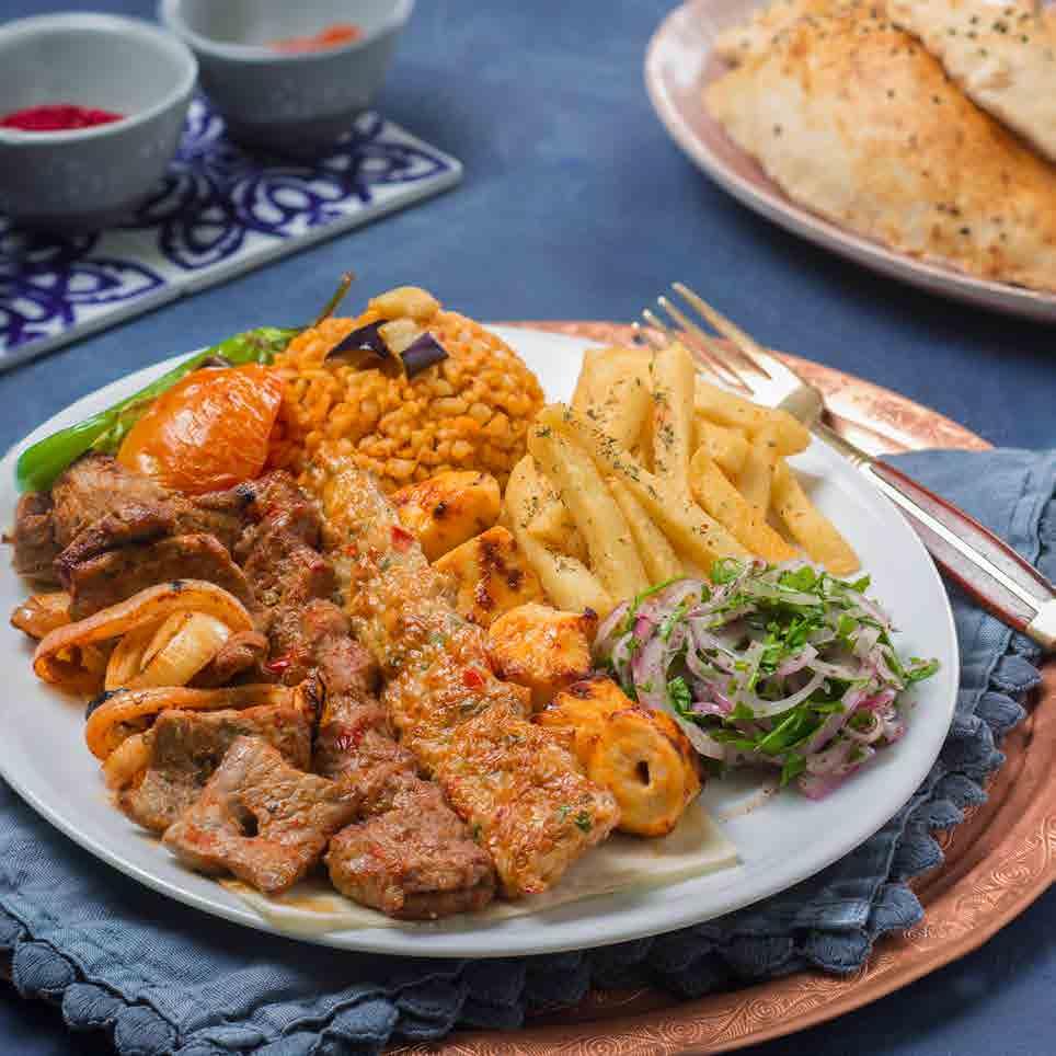 800 Kaşarlı ızgara Köfte Minced meat mixed with onion, red and green capsicum and cheese. Grilled and seasoned with Turkish spices and cumin Meat Skewers 5.