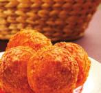 الحجم وجبنة موتزاريال مقلية ومحرضة عىل الطريقة الصقلية Bruschetta Funghi.