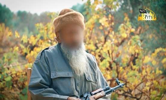 12 لطادلا تتبعت أخبار اجملاىدين والساحات اجلهادية حىت تعلق قليب ابجلهاد وأىلو فهممت إىل اذلجرة وصربت طويال حىت يس ر هللا يل طريق ا من خالل أحد ادلهر ب ت وأان يف طريقي إىل أرض اجلهاد كانت سعاديت ال