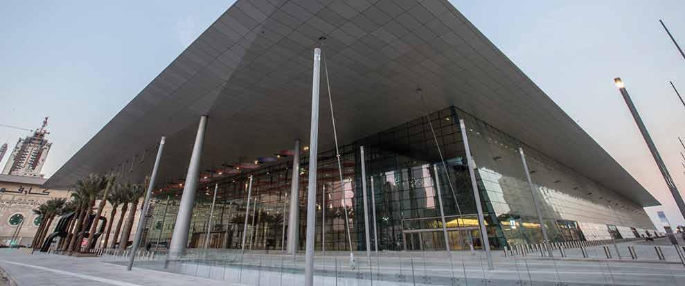 مركز الدوحة للمعارض والمؤتمرات )DECC( يشكل مركز الدوحة للمعارض والمؤتمرات )DECC( رمزا من رموز الجمال المعماري في قطر.