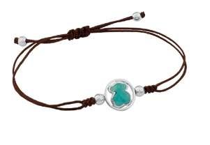 Wear this emblematic sterling silver necklace with the icon bear in amazonite gemstone. Camille collection. Fresh and versatile necklace, it is a note of color which fits with all looks.