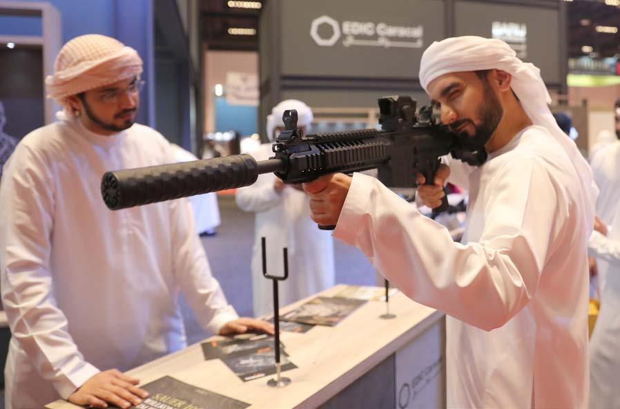 DISPLAYING OF SILENCERS & LASERBEAMS: عرض كواتم الصوت والليزر: if you have received an exceptional approval for silencers and laser beams, please note that these will be displayed in an enclosed area