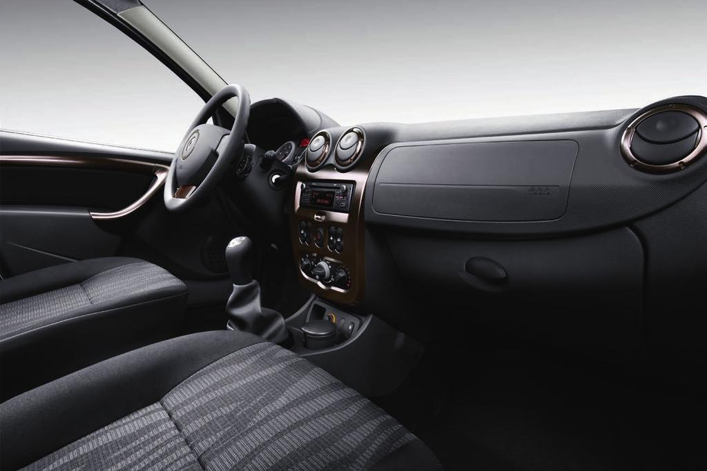 COMFORT À LA CARTE The New Renault Duster has a large and comfortable interior with air conditioning as standard.