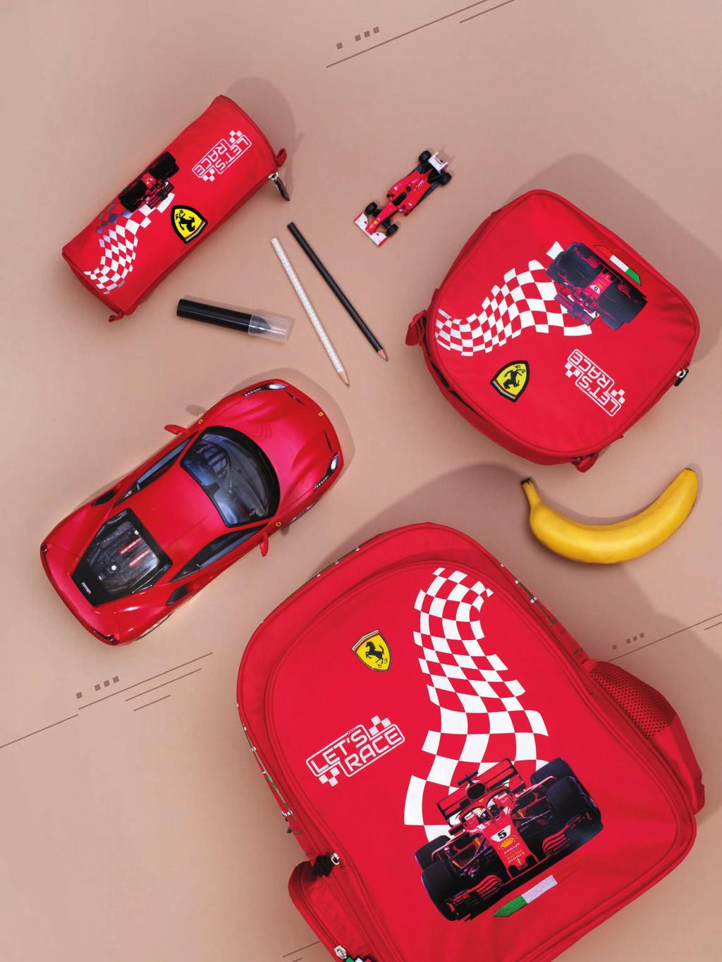 AED 29 مقلمة فيراري Ferrari Race Time Pencil Pouch نداء إلى كل محبي السرعة وسباقات الفورموال 1! انضموا إلى سباق التميز الدراسي مع هذه المجموعة المذهلة من المستلزمات الدراسية التي تأتي بلونين مميزين!