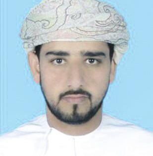 وأضاف أن والية محوت يوجد بها أكرب كثافة سكانية وأكرب عدد مدارس وطالب باملحافظة وتعد أبعد والية عن املديرية إذا تبعد أحد مدارسها 340 كيلومرا عن املركز بهيامء.
