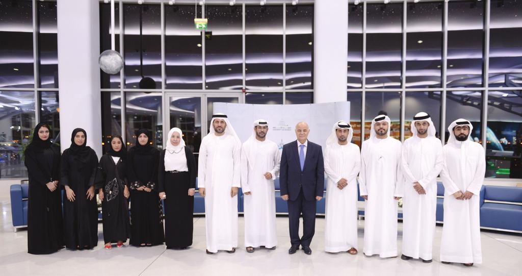 الجلسة الرمضانية تبحث في تحديات أسواق العمل أمام الخريجين تحت عنوان»الخريج وتحديات سوق العمل«نظمت رابطة والموضوعات المتعلقة بالخريجين كاحتياجات سوق العمل الخريجين بجامعة الشارقة مجلسها الرمضاني