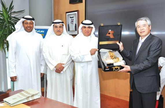Visit CEO of Kuwait Petroleum Corporation Mr. Farouq Al-Zanki received Vice of Japan s Cosmo Oil Company, Mr. Kazoo Moirkawa, and the accompanying delegation in the presence of Mr.