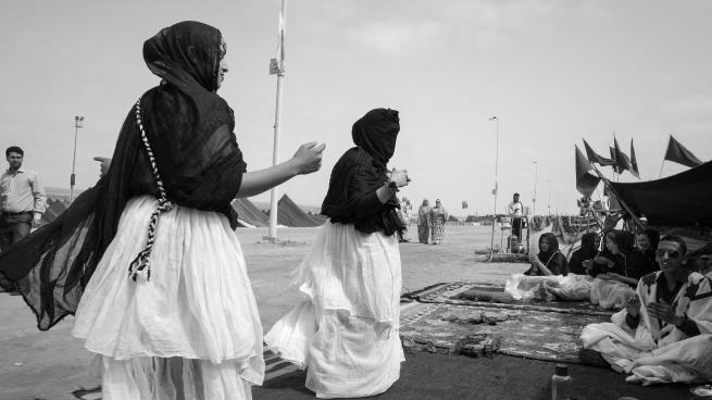 مؤلف مجاعي ديناميات التحول االجتماعي باألقاليم اجلنوبية للمغرب أحباث ودراسات سيجد القارئ املغربي والعربي بشكل عام بني ثنايا هذا