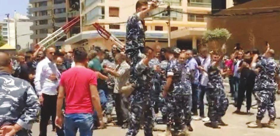 4 محليات العدد - 136 السنة األولى الخميس ١٢ كانون األول 2019 طوني أبي نجم جبران قائد الثورة... لو كان الشهيد جبران تويني حيا لكان اليوم قائد ثورة 17 تشرين من دون منازع.