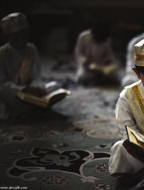 في واحد منها ال يقبل وله الحق في التقديم لسنتين فقط. وإذا اجتاز هذه االختبارات هناك أربعة مستويات للقبول األول دكتوراه والثاني الماجستير والثالث البكالوريوس ثم المستوى الرابع الدبلوم.