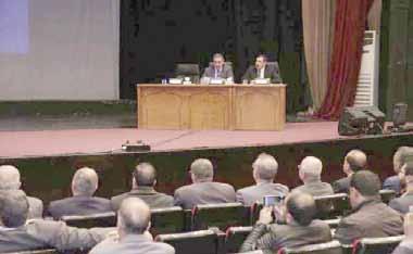 انتخابات اتهاد طلبة الجامعة الاردنية بسستة مقاعد لكل منهما تلتهما كل من قاءمتي العودة والكرامة بشلاثة مقاعد لكل منهما فيما لم تتضضه بش كل نهاءي التوزيعة الهزبية على مسستوى الكليات والبالغ عددها 18