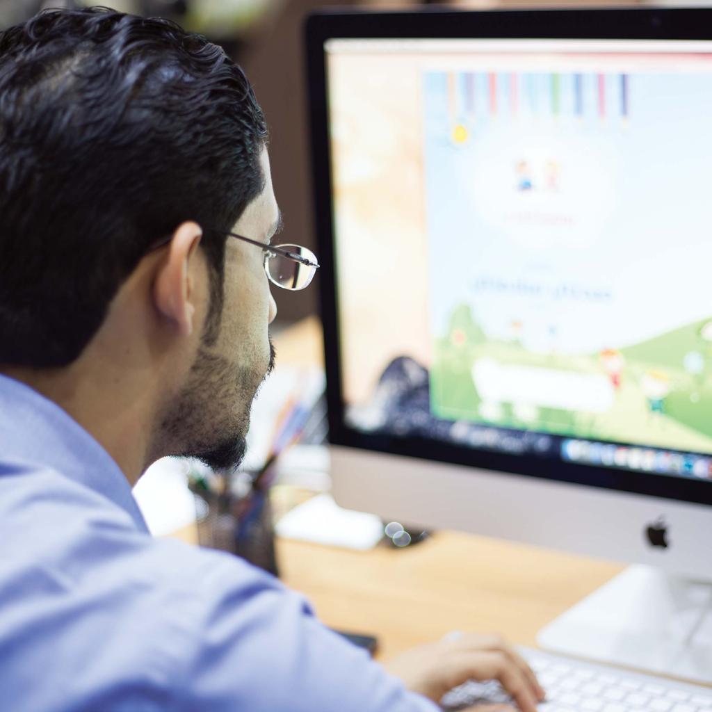 22 23 مركز الطباعة الرقمية Digital Printing Center ال زلنا نقد م جميع خدمات النسخ والطباعة الرقمية لألفراد والمؤسسات عبر محلنا األول في قلب شارع جدعلي.