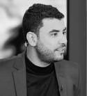 نجل اجملاهد الذي تعرض للا هانة في مرس يليا يطالب بتدخل العدالة عبر «النهار» حس ان يناش د بش ت قناة «النهار» حالة تدمى لها القلوب للس يد لا يس تطيع الا كل والش رب منذ ٤ س نوات بعد ص ا ابته بس رطان