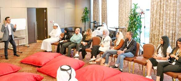 Ministry of Youth audience and KIPCO representatives. ممث ل ش رسكة مشارع الكوت )القابضة( والحضور.
