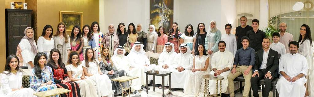 Group photo at The Protégés Ghabgah. صورة جماعة ىڡ غبقة ال برىوتج ز رى.