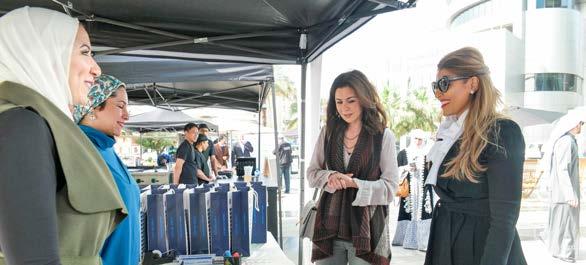 KHC who set up booths to receive young people and explain the job opportunities available