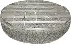 ft 3 الذاب إلزالة القطرات السائلة عن طريق االصطدام ولكنها تعتمد عبوات السلك المتشابكة pads( ) Mesh أيضا عىل القصور ي ر أقل عرضة النخفاض الكفاءة نتيجة انخفاض الشعة مقارنة بنوع الريشة وذلك ألن عبوات