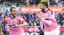 تاريخه وهو اللقب الوحيد الذي أع اد أتلتيك و مدريد الف ارق إىل 8 نقاط بينه وب ن برش لونة املتص در بعدم ا تغل ب عى مضيفه فالنس يا - 3 1 عى ملعب ميس تايا.