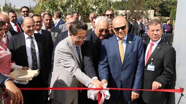 من فعاليات الجامعة وأنشطتها