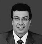 ومنذ تلك اللحظة يشارك بدوره يف تنظيم و إنشاء عدد ال حرص هل من الفعايلات باتلعاون مع مؤسسات ثقافية مرموقة من مجيع أحناء العالم.