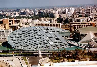 ةدمعلأا ةقينلأا اهنأك ةيئاردتاك امكبتكلل دجي ةبتكملاب ربكأ طئاح يئاشغ ملاعلا عق يلاح رتم16 ىنبملا تحت ىتسم رحبلا ربتعي.
