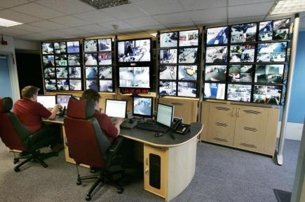 ؽ ب بد ا زلف Intrusion Sensors ش ) 4 (: ا واهجخ األ ٤ خ ل ائو بى ػب ا ؾ ب بد ك ٢ أ ١ ظب أ ٢ : ؽ ب بد فبهع ٤ خ ا ز ٤ لي ٤ ٣ خ ا وخ ؽ ب بد كاف ٤ خ.