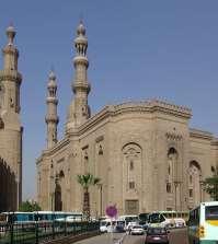 ب) ج) )شكل رقم 9( محطة السكك الحديدية برمسيس. )أ( الموقع. المصدر الهيئة المصرية العامة للمساحة خريطة اآلثار اإلس مية سلسلة المدن القاهرة 1948 م.