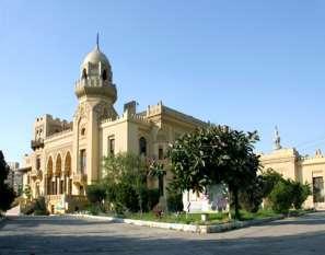 الرئيس للقصر من الداخل أ) ) )ب(