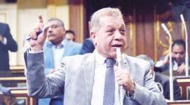 العدد - 656 3 ذى القعدة 1441 ه - 24 من يونيو 2020 األخيرة 12 تغطية جبل جليدى إيطالى ب»مشمع«حفاظا عليه من الذوبان يعكف فريق إيطالى متخصص كل صيف على تغطية جبل بريزينا الجليدى بالمشمع حماية له من أشعة