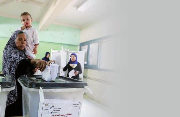 07 الملف تخابات»الشيوخ«ة يهزم املال السياسى وم يوجهها املعارضون كمامة نابعان من وعى الناخب االنتخابات فضلا عن اعتبار أن هذه االنتخابات محسومة على نظام القوائم لصالح القائمة الوطنية.