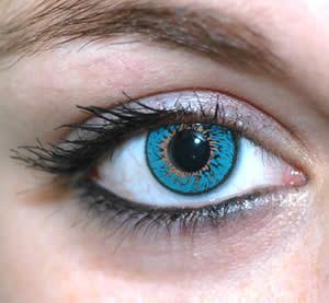.. زي: Shade out eye contour