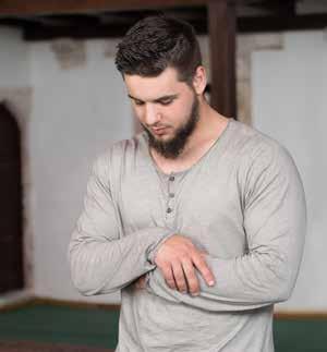 3 من الس ن ة أن يستفتح صالة الليل بركعتني خفيفتني: حلديث عائشة قالت:»ك ان ر س ول اهلل إ ذ ا ق ام م ن الل ي ل ل ي ص ل اف ت ت ح ص ال ت ه ب ر ك ع ت ني خ ف يف ت ني «))).