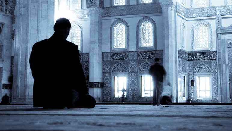 الخامسة: قراءة آية الكرسي: حلديث أب أمامة قال: قال رسول اهلل :»م ن ق ر أ آية الك ر سي د ب ر ك ل ص الة م ك ت و ب ة ل م ي م ن ع ه م ن د خ و ل الج ن ة إال الم و ت«))).