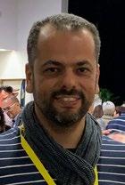 ر سوم م ت ح ر كة و م ح ر ك ث نائ م ص و رة و ي ش غ ل اآلن م ن ص ب أ مين س ر راب طة ر س امي الكاريكاتير ال ر د ن ي ين و ه و ع ض و يف م ن ظ مة ر س امي الكاريكاتير العال مي ين.