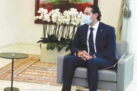 ليس هناك ما يدل إلى أن عون ورئيس الظل جبران باسيل تخليا عن الثلث المعطل عبر مطلب العشرين وزيرا فيما أكد الحريري على ال 18 وزيرا. ويوم اإلثنين كفيل بتوضيح الصورة على رغم أن الحريري ترك الباب مفتوحا.