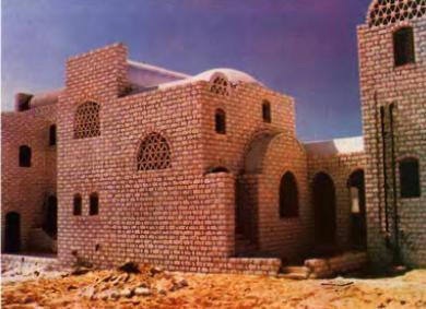 التسع ن ات من القرن العشر ن العد د من األعمال المعمار ة الت تركزت أساسا ف المبان و القصور السكن ة الخاصة