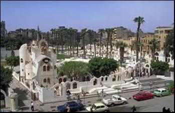 المجتمع الحضار ة ومن اهم المبان الت ظهر ف ها هذا التوجه مبنى بنك االسكان والتعم ر شكل