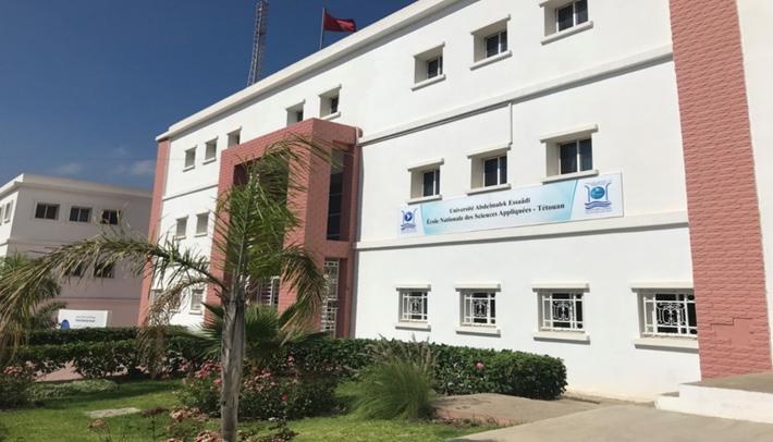 ECOLE NATIONALE DES SCIENCES APPLIQUEES TETOUAN المدرسة الوطنية للعلوم التطبيقية-تطوان المدرسة الوطنية للعلوم التطبيقية-تطوان المدير: المصطفى استيتو البوابة االلكترونية: www.ensa-tetouan.ac.