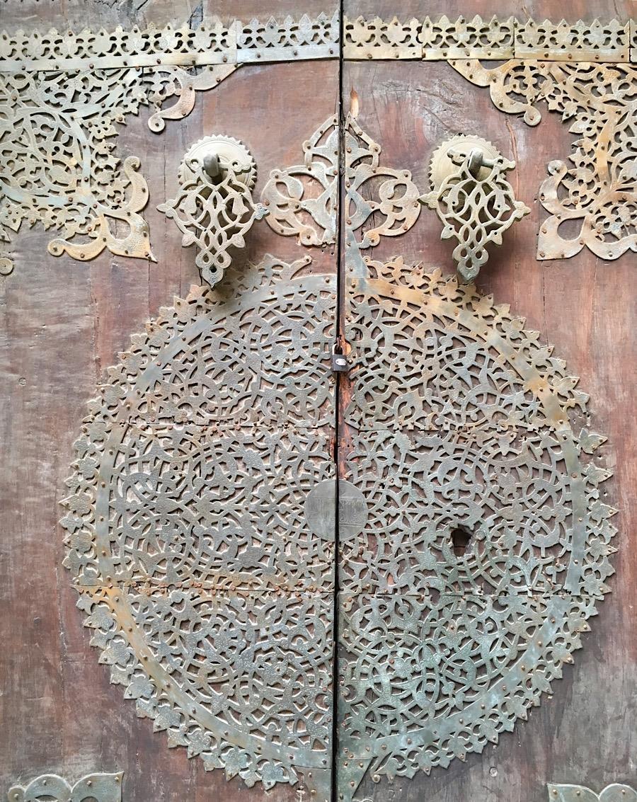 both in religious and civil architecture, in addition to the defensive war, especially the outer doors, which were a hallowed title for those who looked behind these doors.