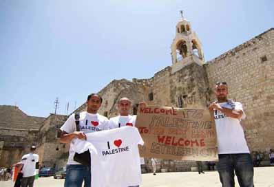 6 دينا دعنا * تعد فلسطين من المناطق السياحية المهمة في العالم نظرا لتنوع األماكن السياحية فيها ووفرة اآلثار القديمة باإلضافة لكونها مهد الديانات السماوية الثالث.