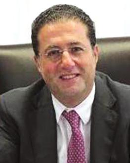 والتالعب بأسعارها وحرمان الناس حقهم يف الحصول عليها يف ظل األزمة املعيشية واالقتصادية وتفلت سعر رصف الدوالر.