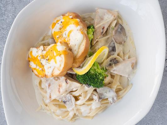 س PASTA الباستا Pasta trio; Penne pasta with three kinds of sauce: marinara, alfredo and homemade pesto SAR 56 1617 Calories